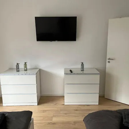 Moderne 3-Zimmer Ferienwohnung Apartman *