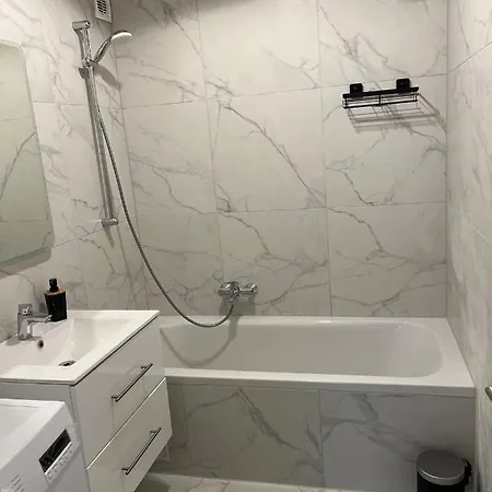 Apartman Moderne 3-Zimmer Ferienwohnung Kaiserslautern