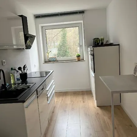 Apartman Moderne 3-Zimmer Ferienwohnung Kaiserslautern